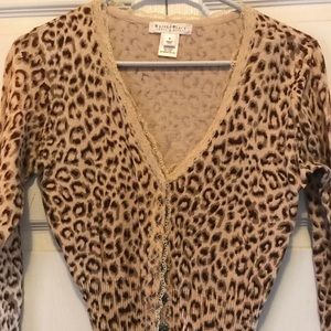 White House is small